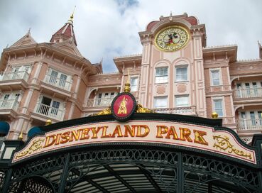 İzmir Çıkışlı Kültür ve Eğlence Paris - Disneyland Turu