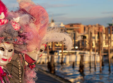 İzmir Çıkışlı İtalya`nın İncileri & Büyülü Venedik Karnavalı Turu