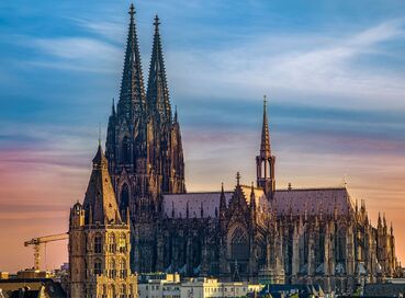 Antalya Çıkışlı Ramazan Bayramı ve Ara Tatile Özel Köln - Lüksemburg - Metz - Paris & Disneyland Turu