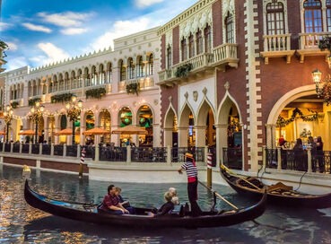 Antalya Çıkışlı İtalya`nın İncileri & Büyülü Venedik Karnavalı Turu