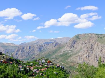 Fırat’ın İzinde: Kemaliye’den Tunceli’ye Tarih ve Doğa Yolculuğu