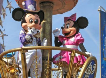 İzmir Çıkışlı Ara Tatile Özel  Kültür ve Eğlence Rotası  ; Paris & Disneyland Turu
