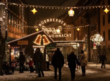 Tuna Nehri'nde Noel Pazarları (Sakin Tur)