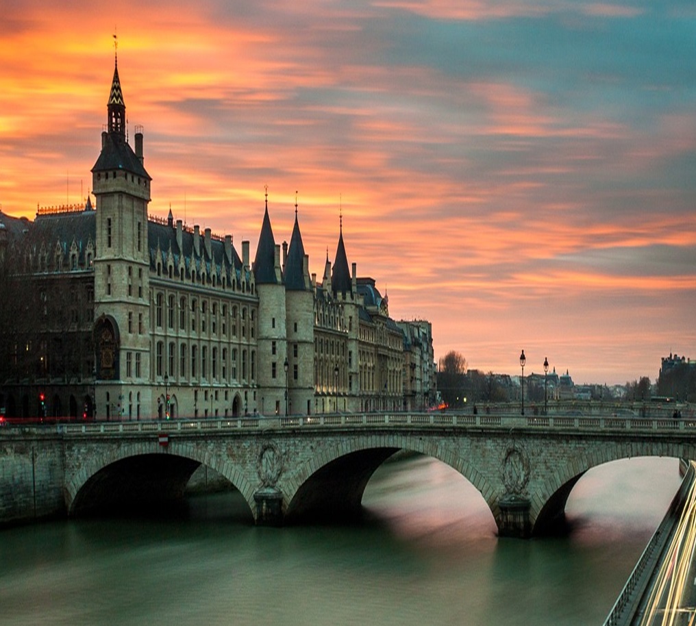 Paris, Normandiya Turu