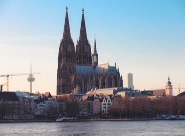 İzmir Çıkışlı Kültür ve Eğlence Köln - Lüksemburg - Metz - Paris & Disneyland Turu