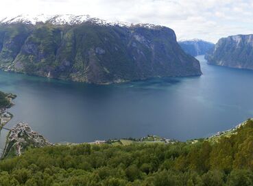 Norveç Fiyortları, İsveç Turu
