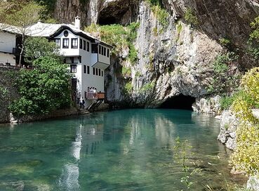 İzmir Çıkışlı Uçakla Vizesiz Büyük Balkan Turu (Gündüz Uçuşlu) Turlar Dahil