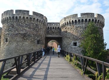 İzmir Çıkışlı Uçakla Vizesiz Büyük Balkan Turu (Gündüz Uçuşlu) Turlar Dahil