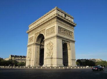 İzmir Çıkışlı Kültür ve Eğlence Köln - Lüksemburg - Metz - Paris & Disneyland Turu