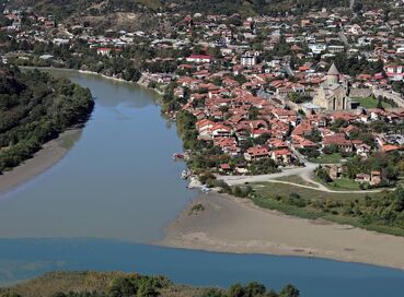 İzmir Çıkışlı Tiflis & Kaheti Aşıklar Şehri ve Bağ Bozumu Turu
