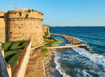İzmir Çıkışlı Güney İtalya Amalfi Kıyıları & Puglia & Capri Adası Turu
